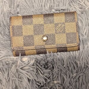 Louis Vuitton Damier Canvas Key Case